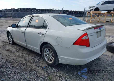 2010 Ford Fusion S из США, поврежденный, VIN 3FAHP0GAXAR222372